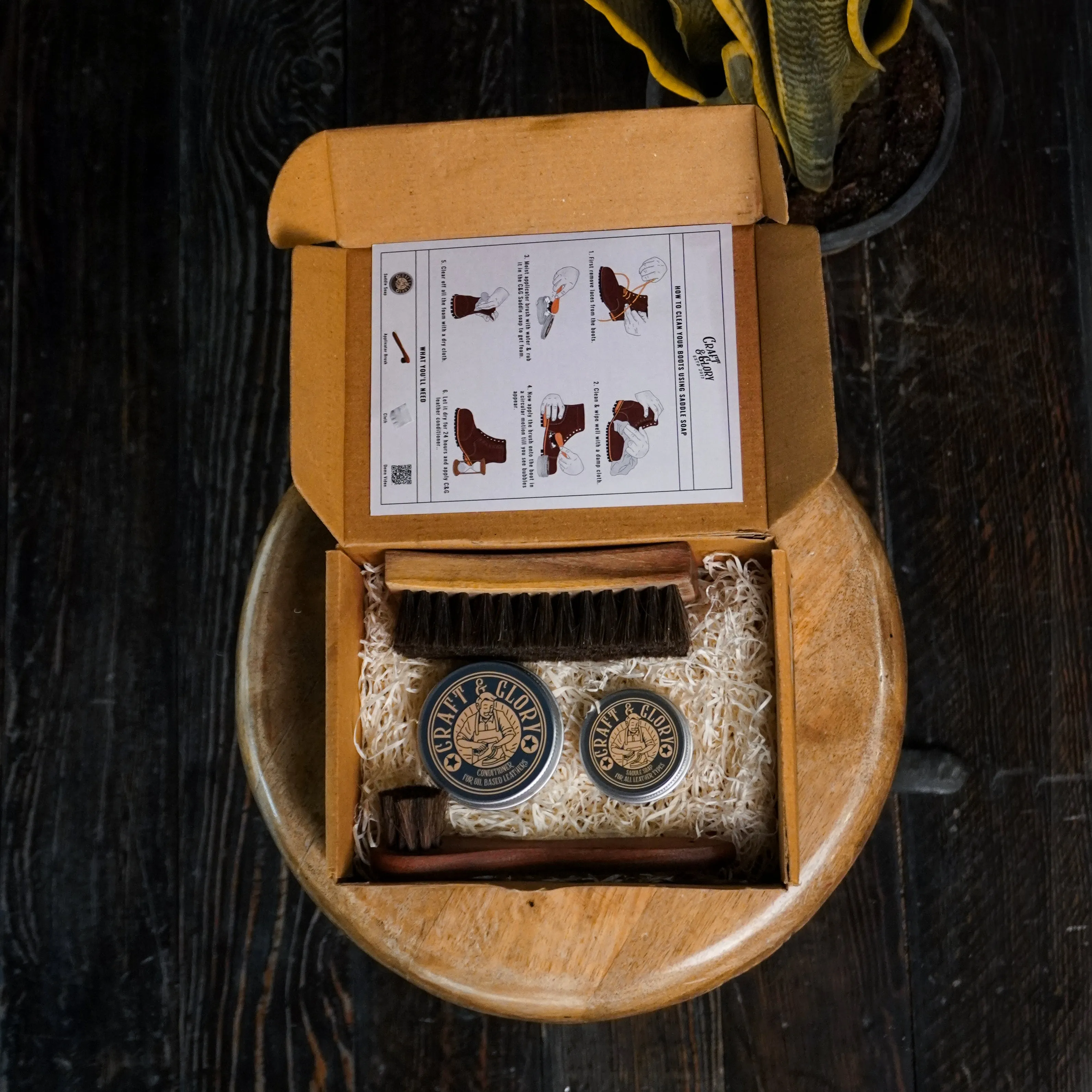 Complete Care Kit (Conditioner   Soap   Brushes)